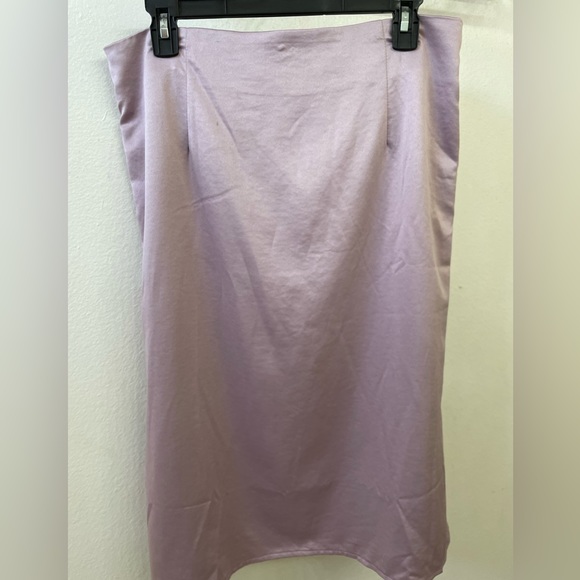 Shiny Lilac Midi Skirt - Picture 3 of 3
